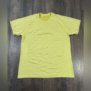 Lululemon Men's Metal Vent Tech Short Sleeve Crew Shirt
